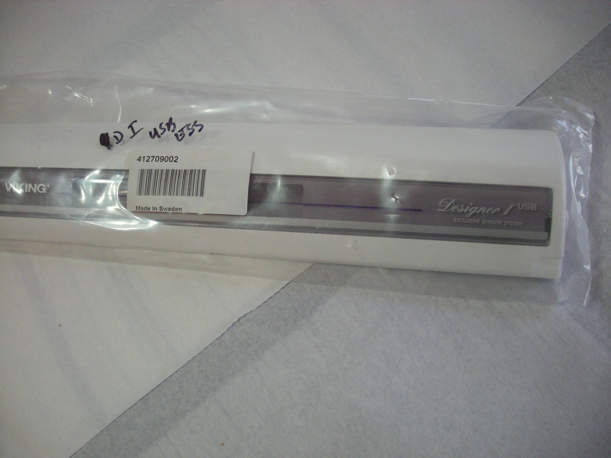 Husqvarna Viking Designer I, USB Top Lid Cover 412709002